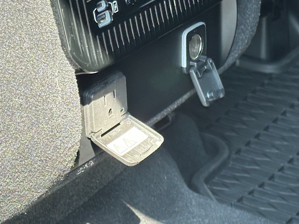 Used 2023 Jeep Grand Wagoneer Series II AWD/4WD image 25