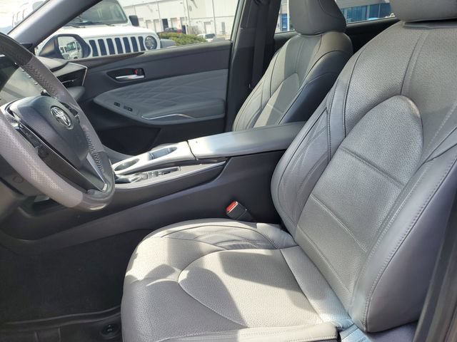 Used 2019 Toyota Avalon Limited w/ All Weather Liner Package FWD image 27