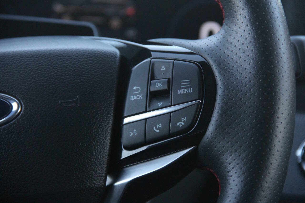 Certified 2025 Ford Explorer ST-Line image 19