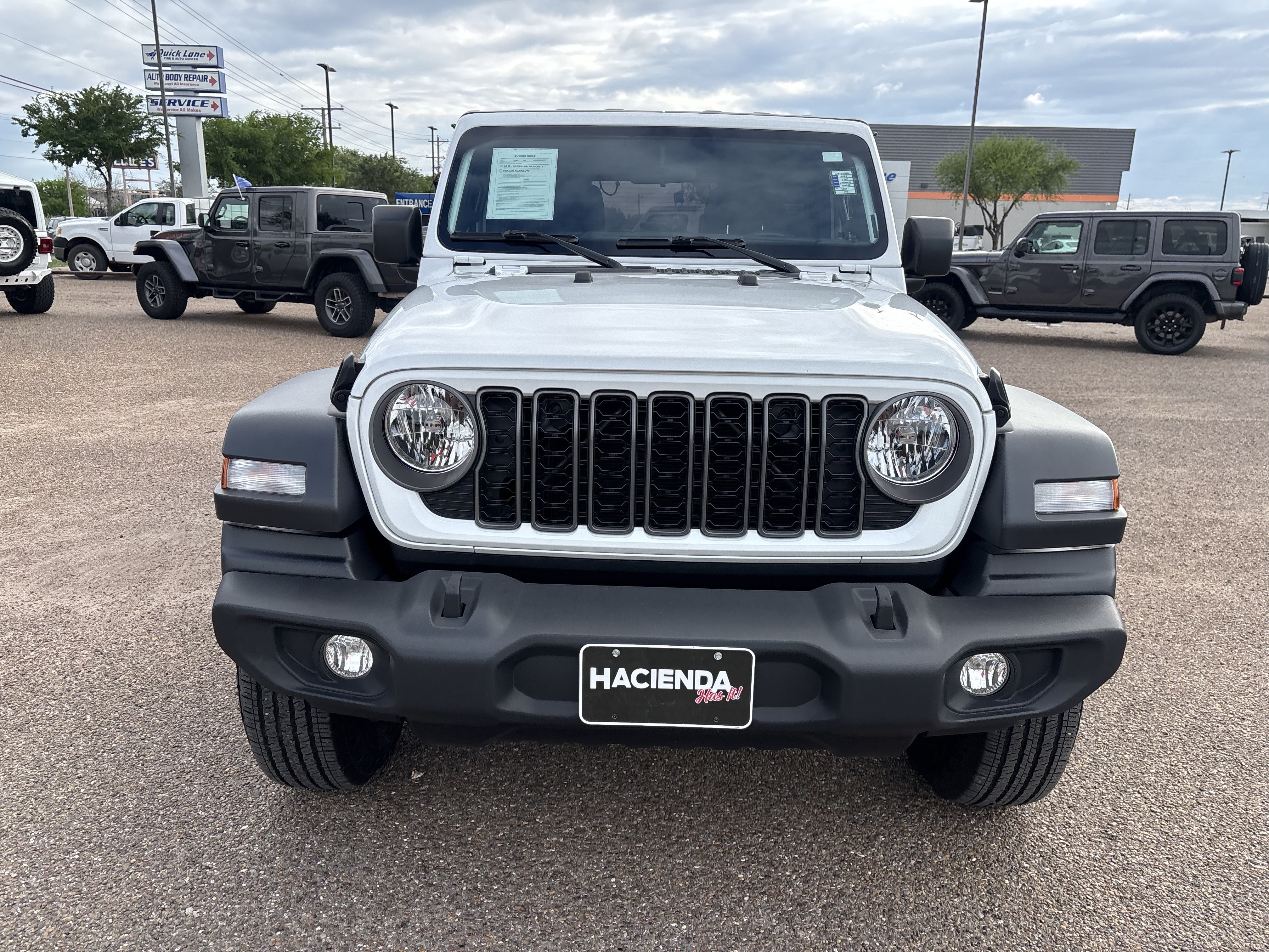Used 2025 Jeep Wrangler Unlimited Sport AWD/4WD image 6