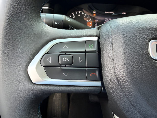 Used 2022 Jeep Compass Latitude w/ Sun and Sound Group AWD/4WD image 14
