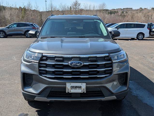 Certified 2025 Ford Explorer Active AWD/4WD image 2