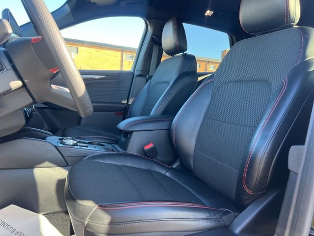 Certified 2023 Ford Escape ST-Line w/ Tech Pack #1 image 15