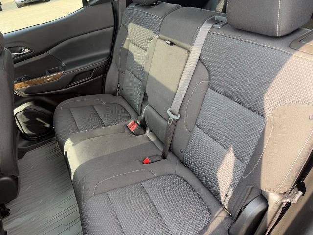 Used 2021 GMC Acadia SLE w/ Driver Convenience Package FWD image 13