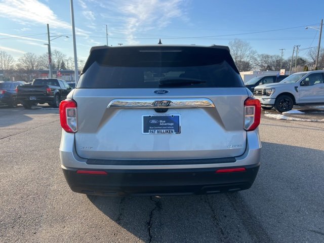 Certified 2021 Ford Explorer XLT image 2