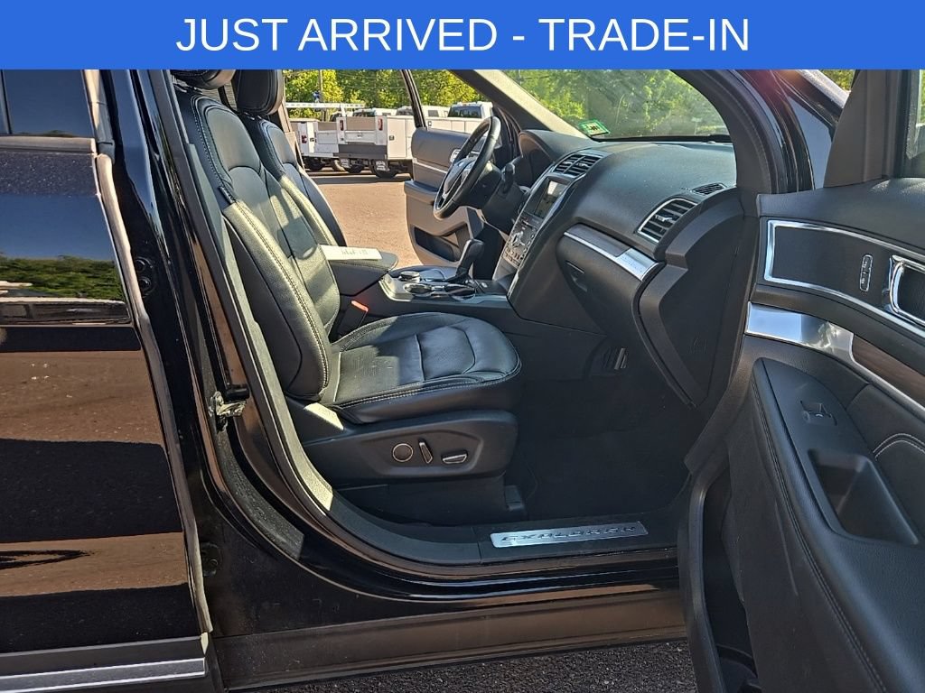 Certified 2018 Ford Explorer Limited AWD/4WD image 13