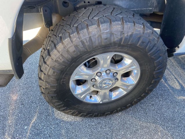 Used 2024 RAM 2500 Big Horn AWD/4WD image 9