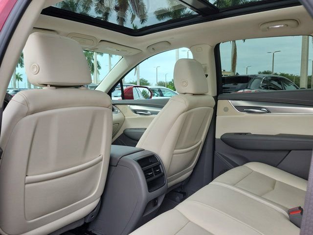 Used 2019 Cadillac XT5 Luxury FWD image 16