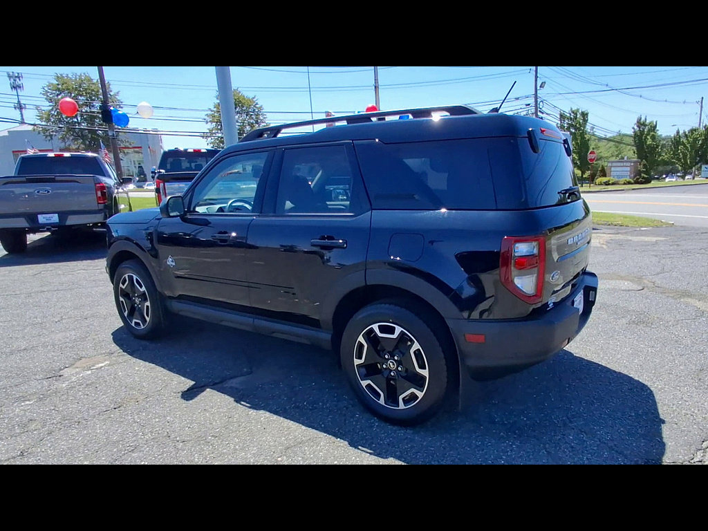 Certified 2023 Ford Bronco Sport Outer Banks w/ Tech Package AWD/4WD image 6