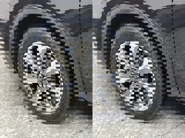 Certified 2024 Ford Escape Platinum image 40