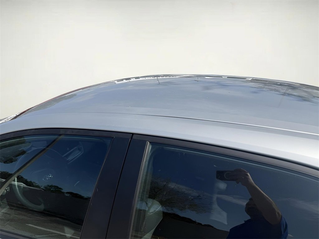 Used 2025 Toyota Corolla LE image 15