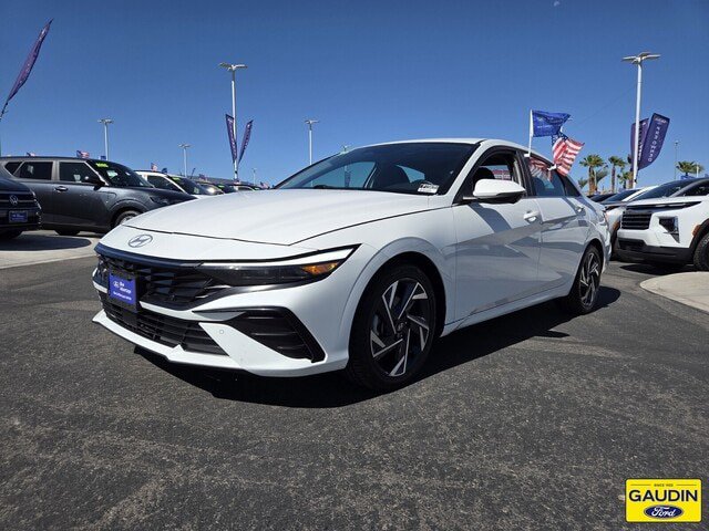 Used 2024 Hyundai Elantra Limited FWD image 3
