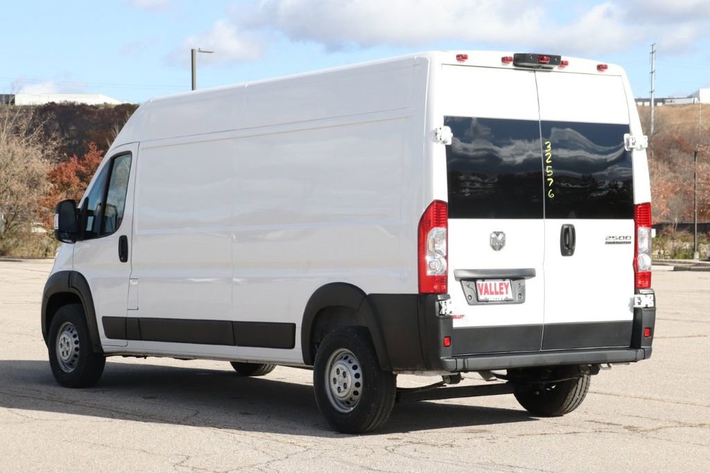 Used 2024 RAM ProMaster 2500 image 5