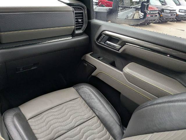 Used 2025 Chevrolet Silverado 2500 ZR2 w/ Technology Package AWD/4WD image 17