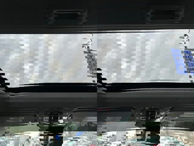 Used 2024 Hyundai Elantra SEL w/ Convenience Package image 18