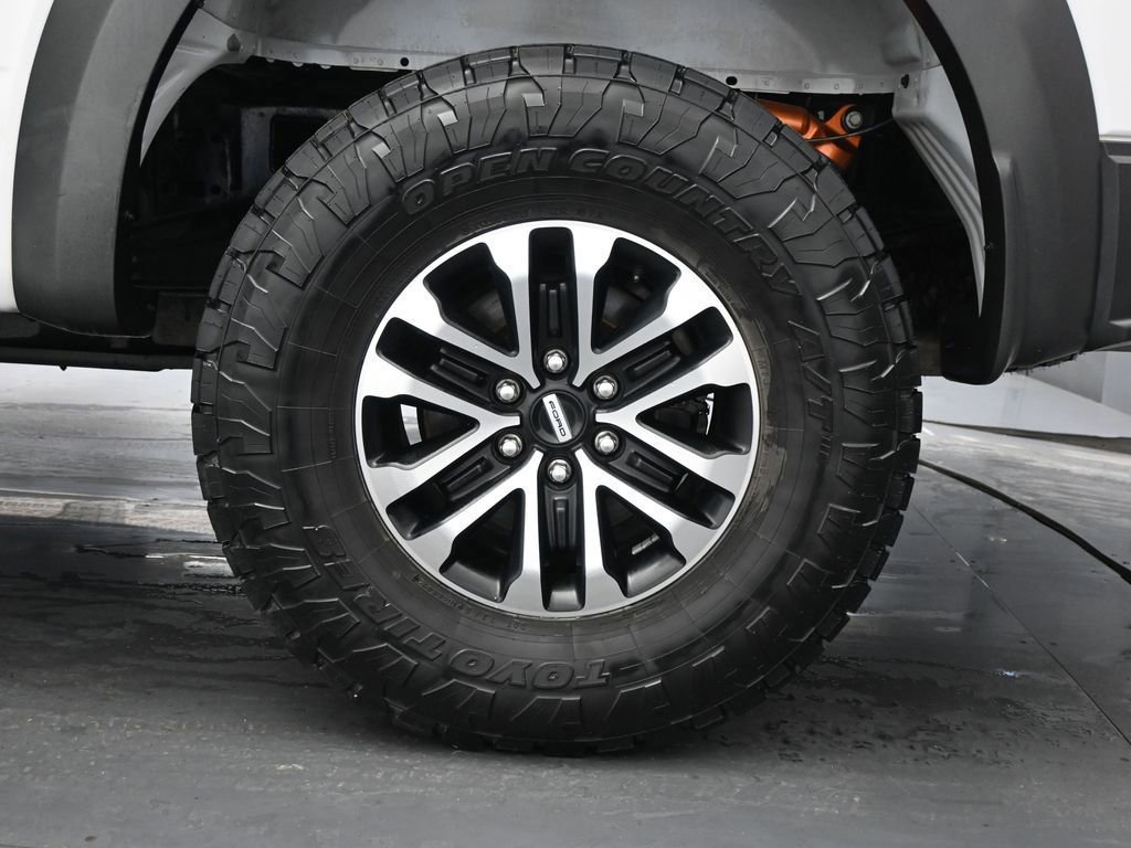 Certified 2020 Ford F150 Raptor w/ Equipment Group 801A Mid image 47