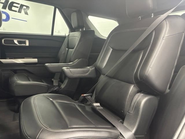 Certified 2023 Ford Explorer XLT w/ Equipment Group 202A AWD/4WD image 9