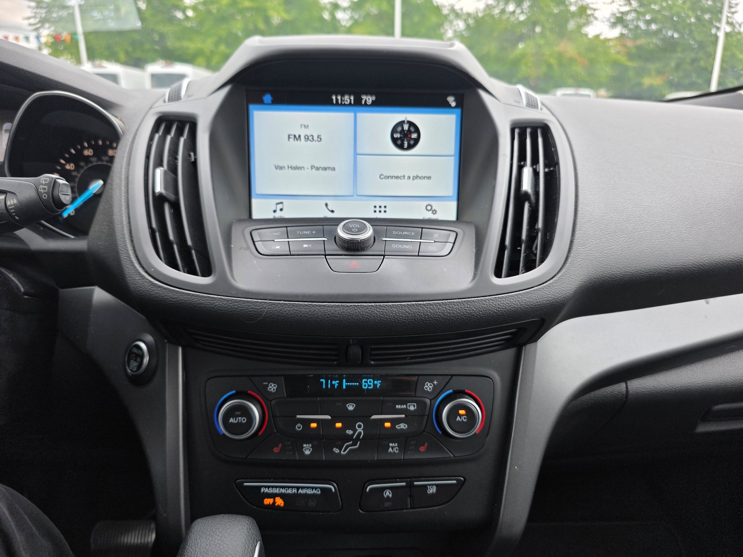Certified 2019 Ford Escape SE AWD/4WD image 10