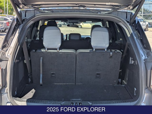 Certified 2025 Ford Explorer ST-Line w/ ST-Line Street Pack AWD/4WD image 10