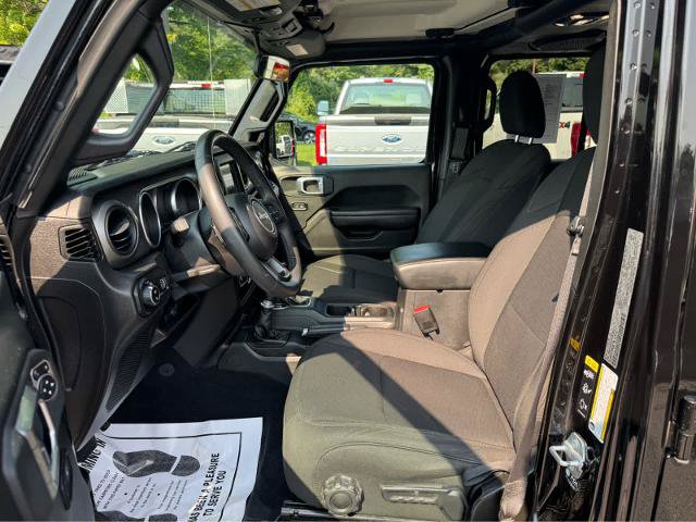 Used 2023 Jeep Gladiator Sport AWD/4WD image 10