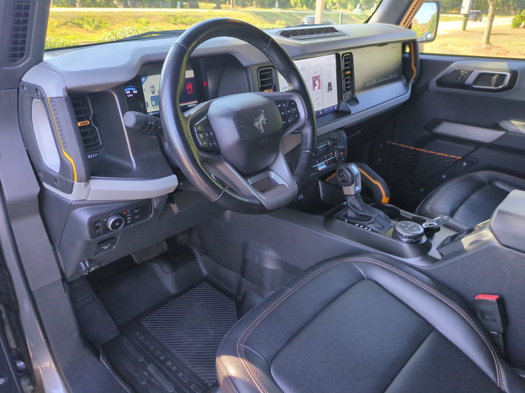 Certified 2023 Ford Bronco Badlands w/ Sasquatch Package AWD/4WD image 13