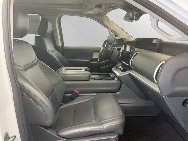 Certified 2025 Ford Expedition Active AWD/4WD image 15