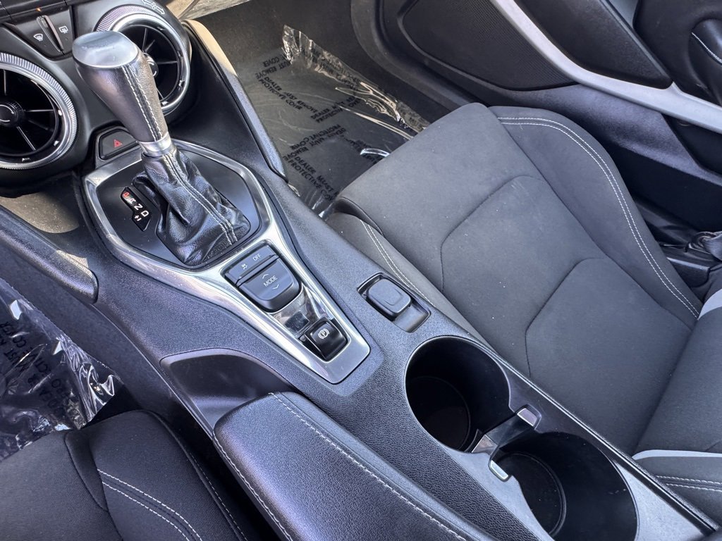 Used 2020 Chevrolet Camaro LT image 25