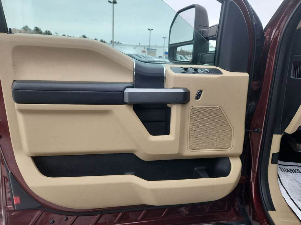 Certified 2017 Ford F250 XLT w/ XLT Value Package image 11