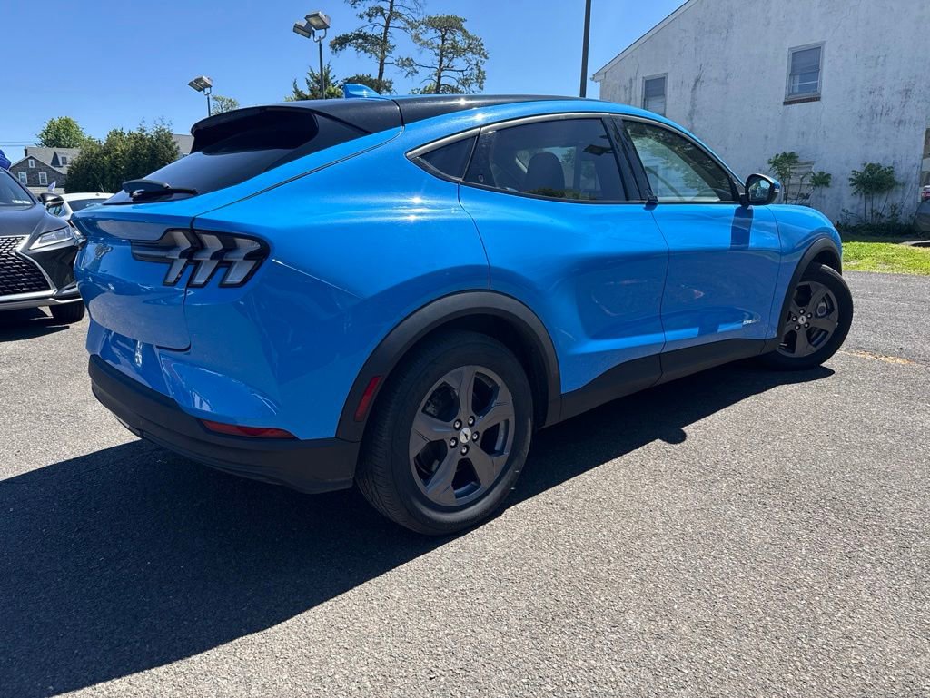 Certified 2022 Ford Mustang Mach-E Select AWD/4WD image 4