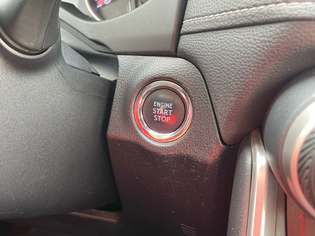 Used 2019 Toyota RAV4 XLE Premium w/ Cold Weather Package AWD/4WD image 33