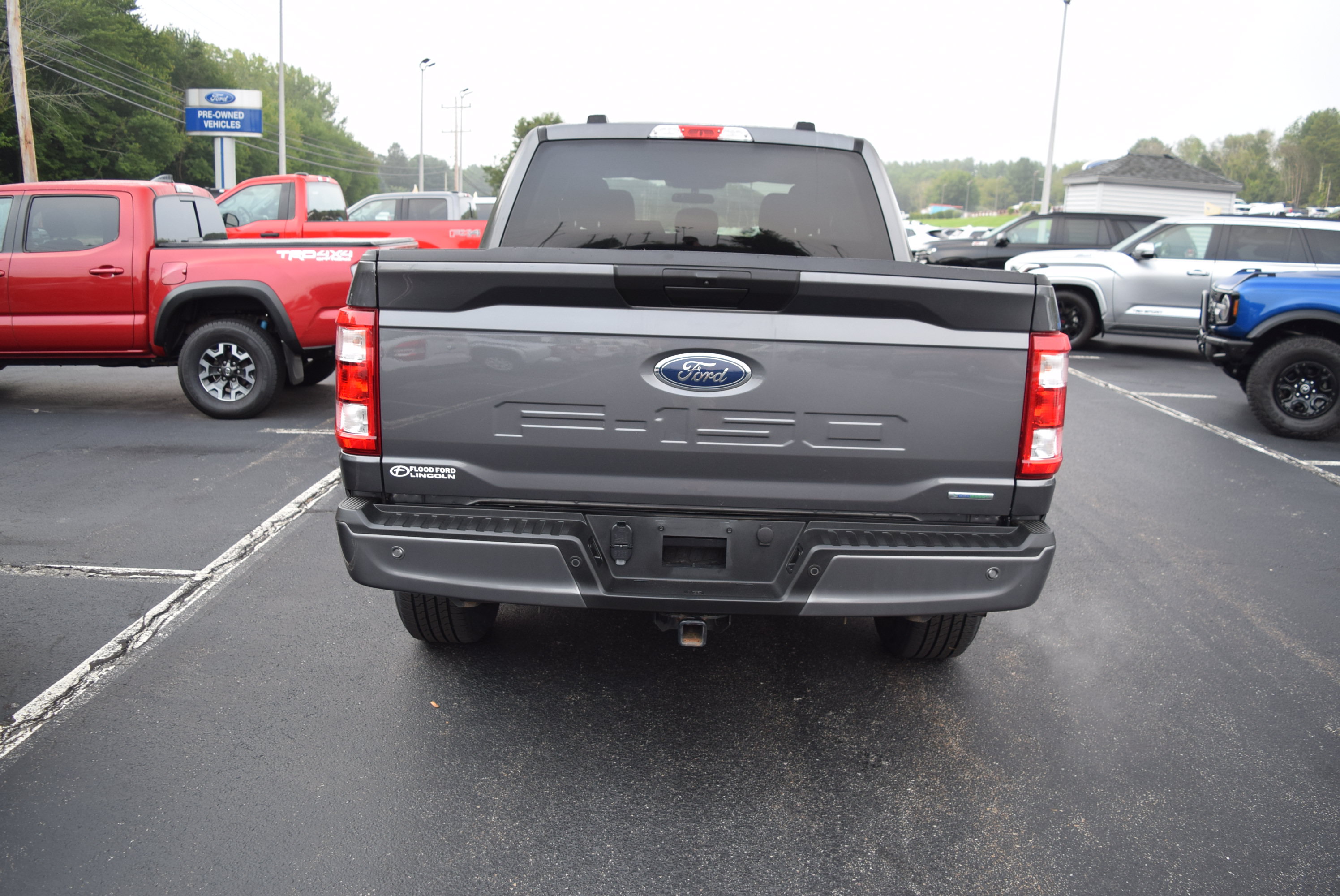 Certified 2022 Ford F150 XL w/ STX Appearance Package AWD/4WD image 5