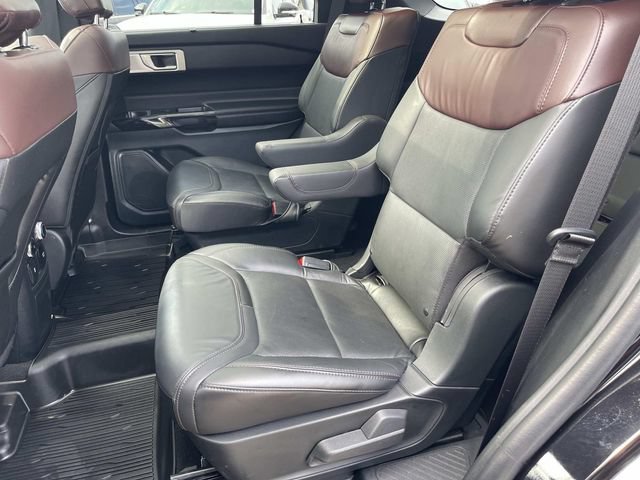 Certified 2023 Ford Explorer Platinum w/ Technology Package AWD/4WD image 18