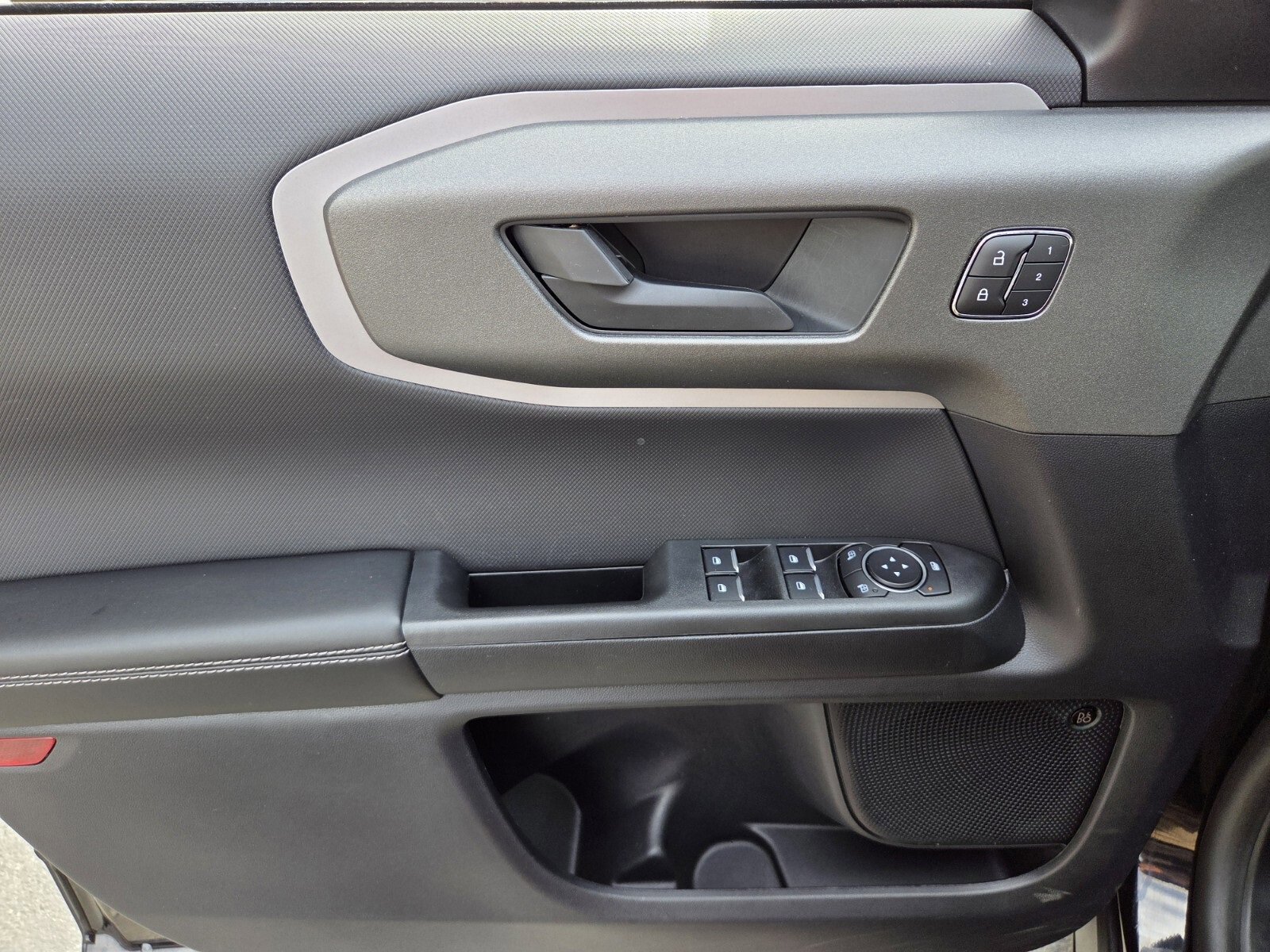 Certified 2025 Ford Bronco Sport Outer Banks w/ Outer Banks Tech Package+ image 17