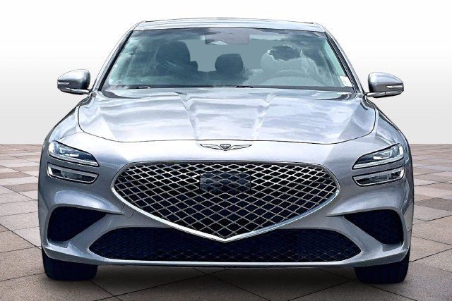 Used 2025 Genesis G70 2.5T RWD image 3