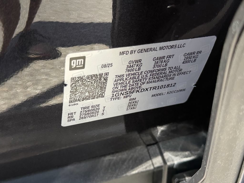 Used 2026 Chevrolet Suburban Premier RWD image 19