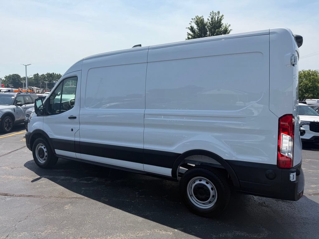 Certified 2026 Ford Transit 250 148 Medium Roof RWD image 3