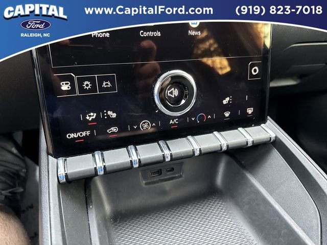 Used 2025 GMC Terrain Elevation image 28