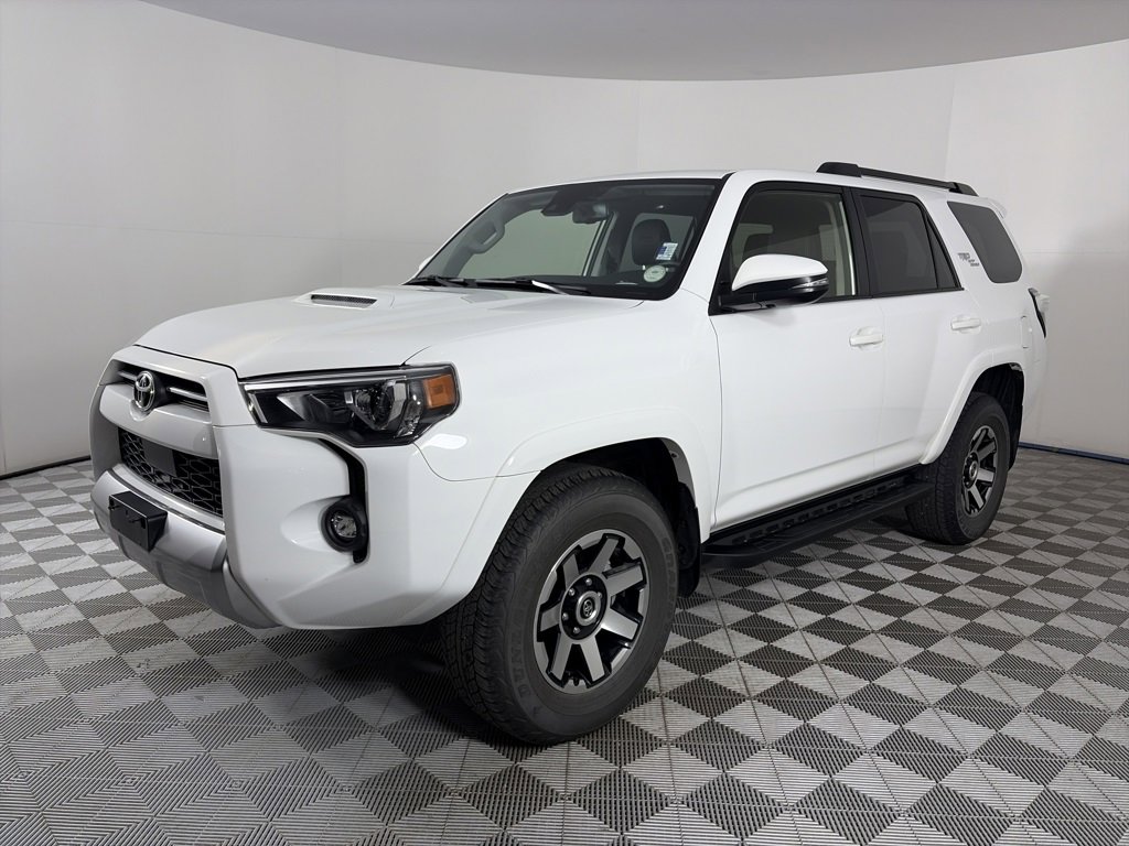 Used 2023 Toyota 4Runner TRD Off-Road Premium image 3
