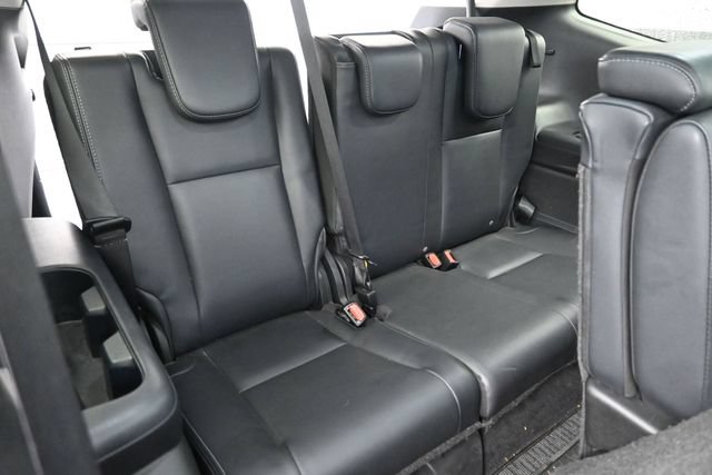 Used 2022 Subaru Ascent Limited w/ Technology Package AWD/4WD image 10