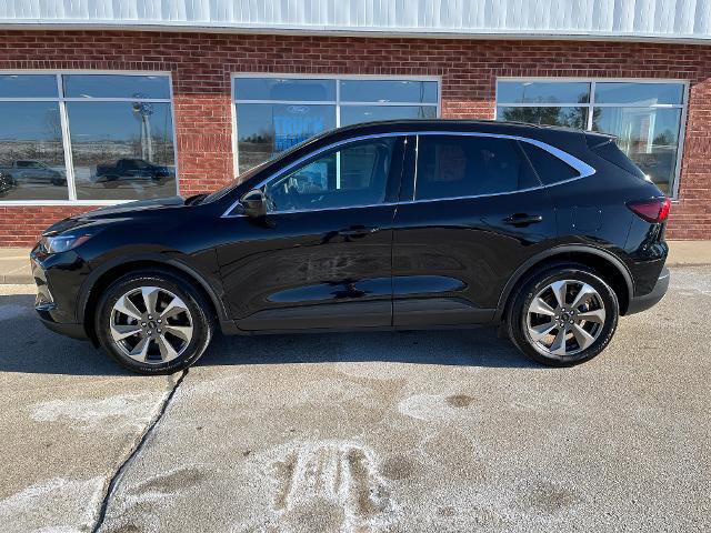 Certified 2023 Ford Escape Platinum image 2