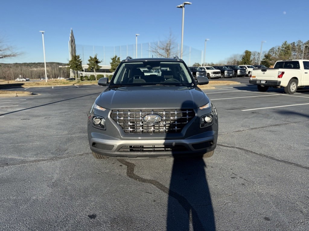 Used 2025 Hyundai Venue SEL image 8