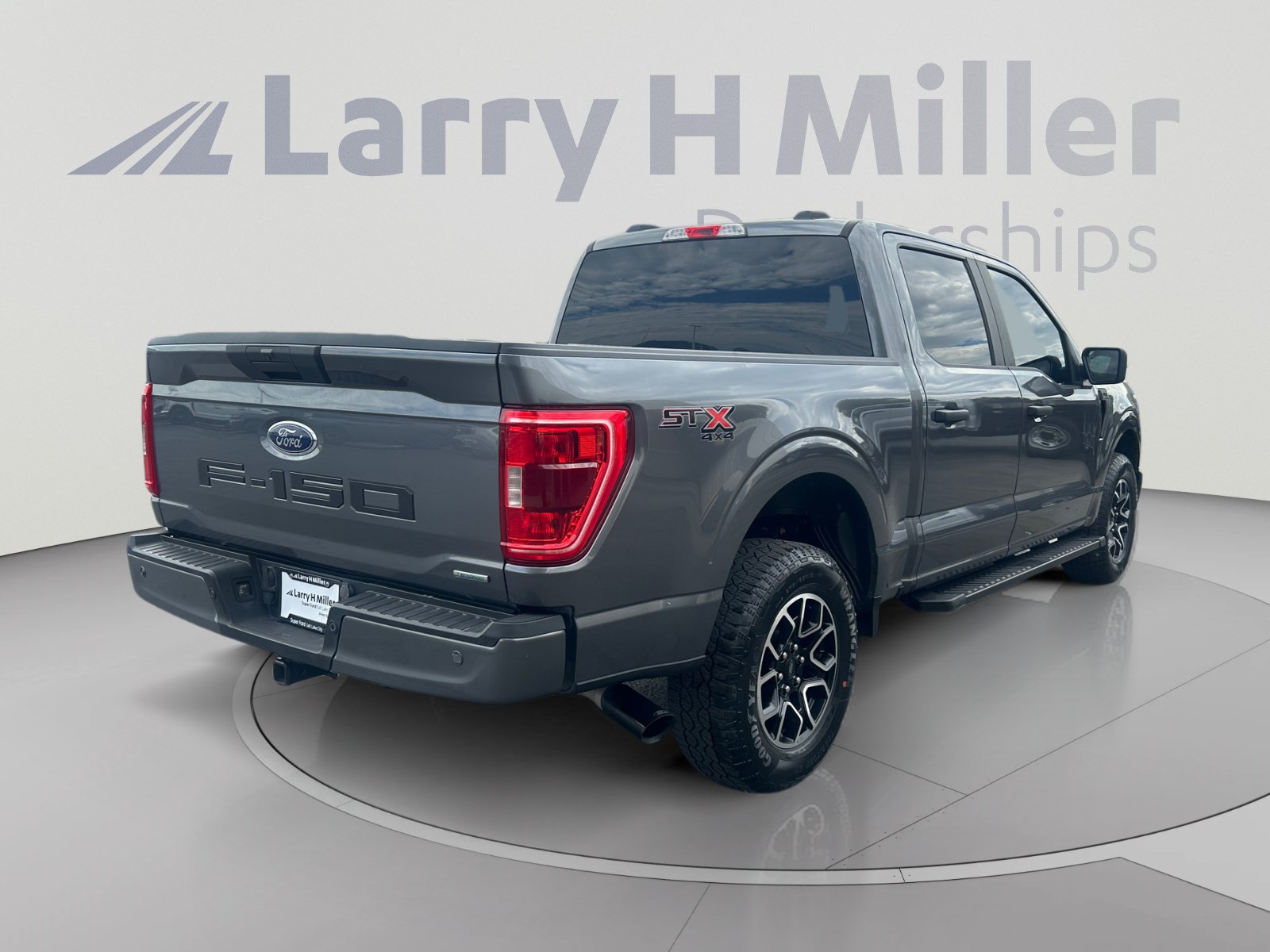 Certified 2023 Ford F150 XL w/ STX Appearance Package AWD/4WD image 5