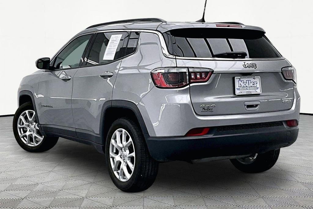Used 2022 Jeep Compass Latitude AWD/4WD image 13
