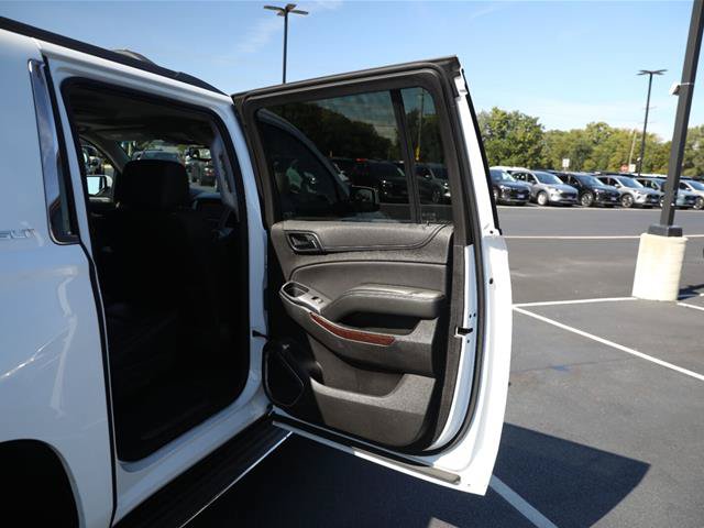 Used 2019 GMC Yukon XL SLT w/ Open Road Package AWD/4WD image 32