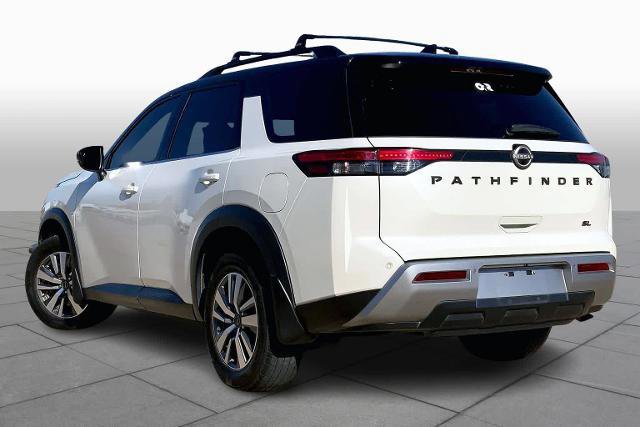 Used 2023 Nissan Pathfinder SL w/ Lighting Package (N92) image 2