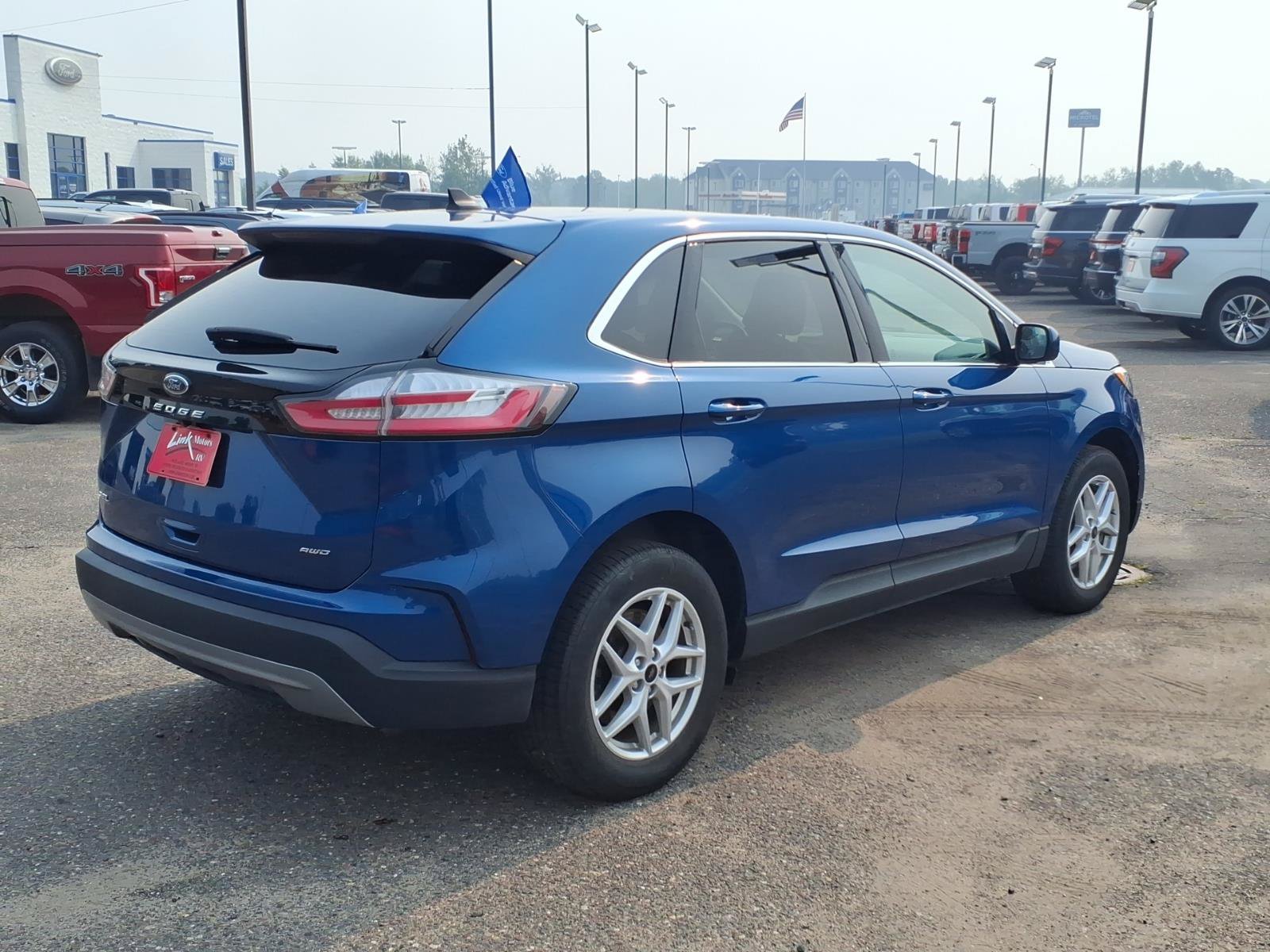 Certified 2024 Ford Edge SEL AWD/4WD image 6