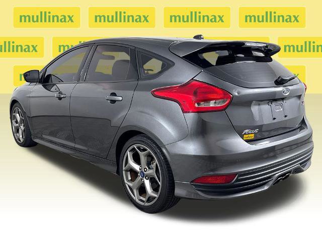Certified 2018 Ford Focus ST FWD image 4