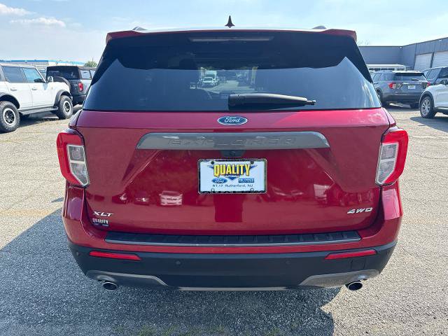 Certified 2023 Ford Explorer XLT w/ Equipment Group 202A AWD/4WD image 5
