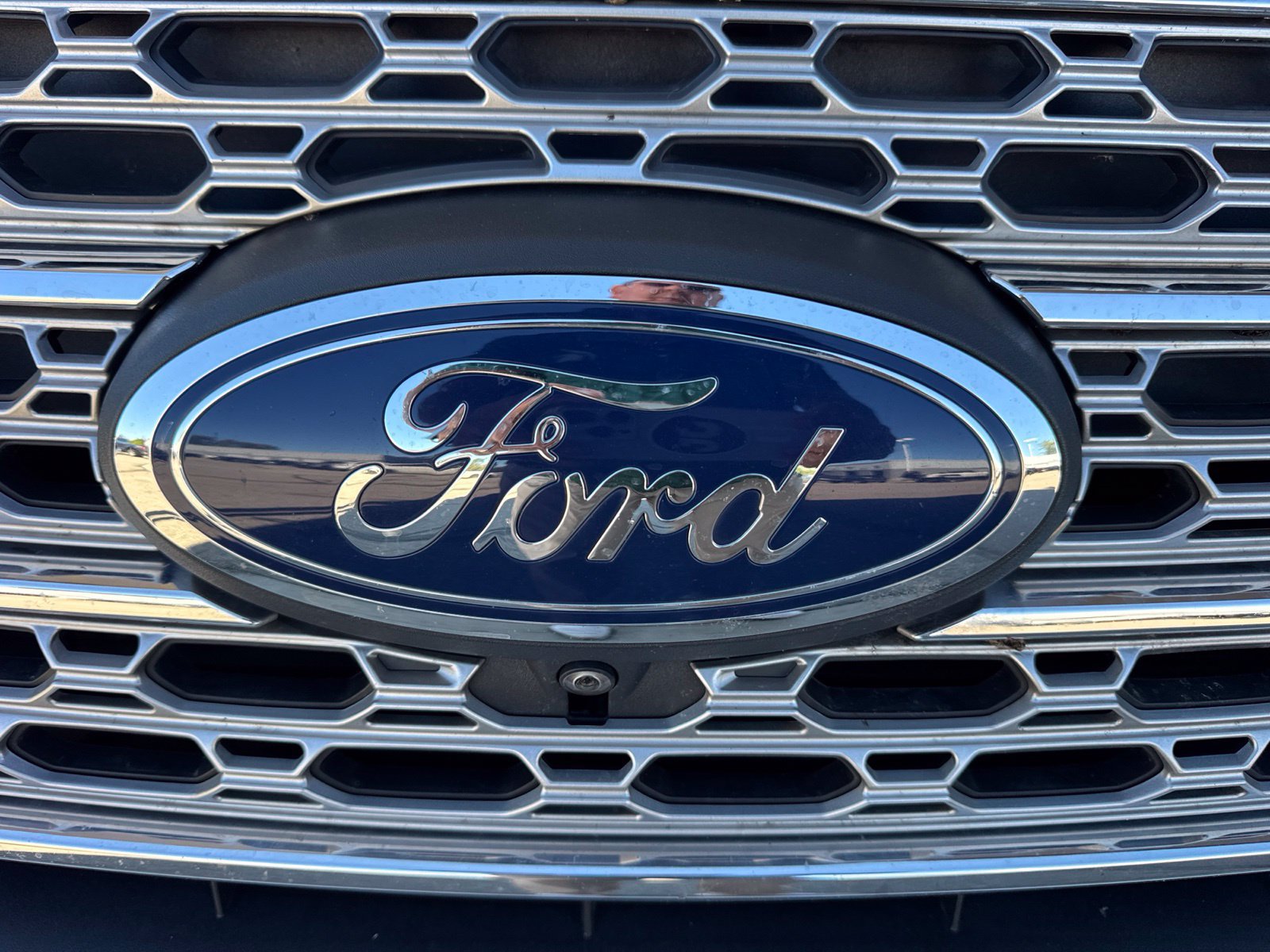Certified 2024 Ford Explorer Limited w/ Equipment Group 301A AWD/4WD image 13