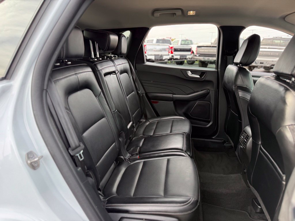 Certified 2025 Ford Escape Platinum AWD/4WD image 59